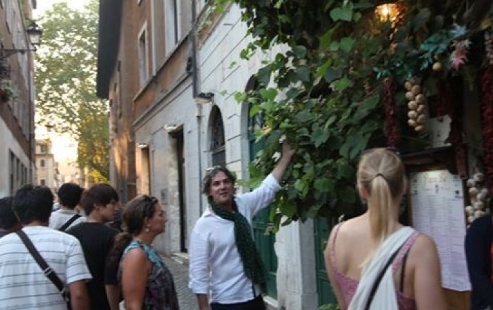 Discover The Secret Haunted Mystery Tour in Rome!
