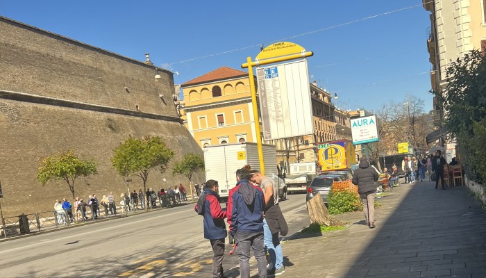 Beware of fines on Bus 492 that stops at the Vatican Museums entrance